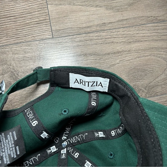 NWOT Aritzia New Era x Aritzia 9TWENTY Hat Washed Scarab Deep Hunter Green - Picture 7 of 9
